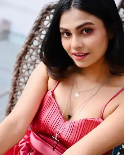 Call Girls Service in Tiswadi